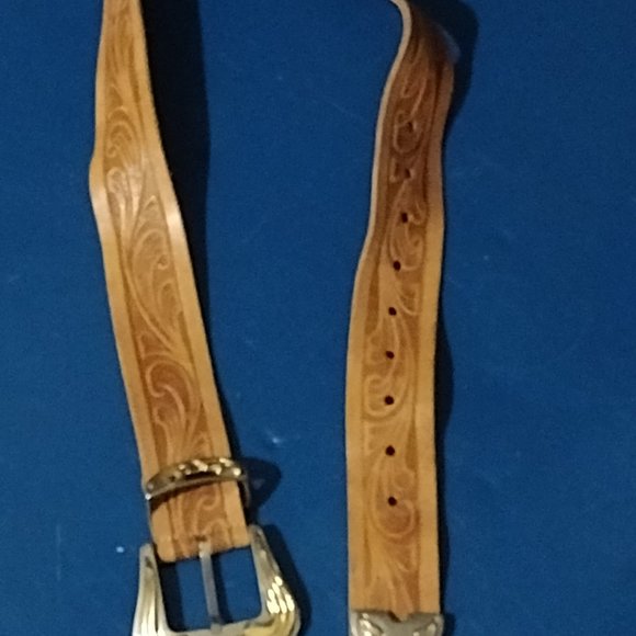 Beautiful TOOLED LEATHER Cowhide Western Belt - Kids Size - Picture 2 of 4